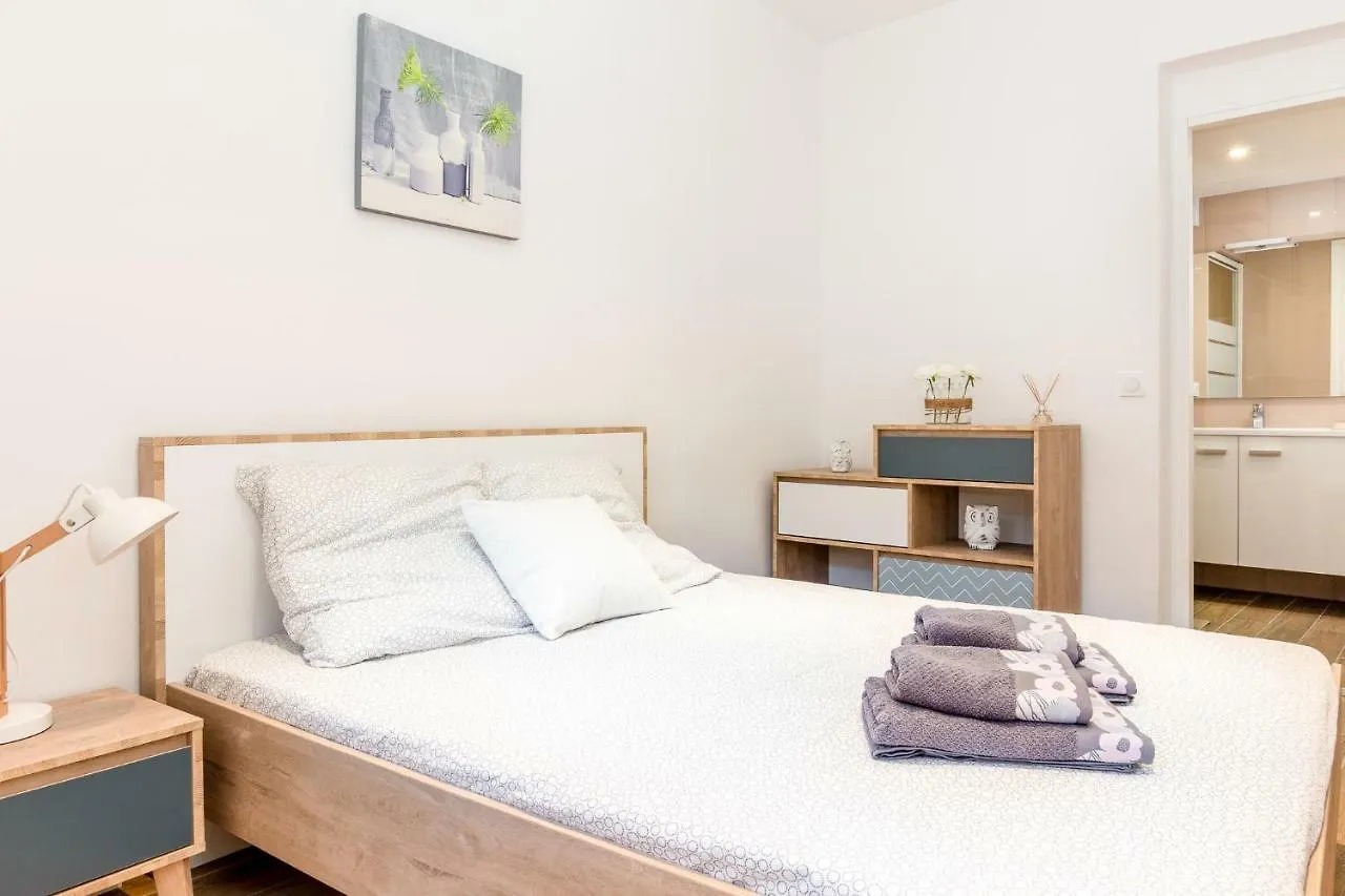 Appartamento Cosy Mattoni Mentone